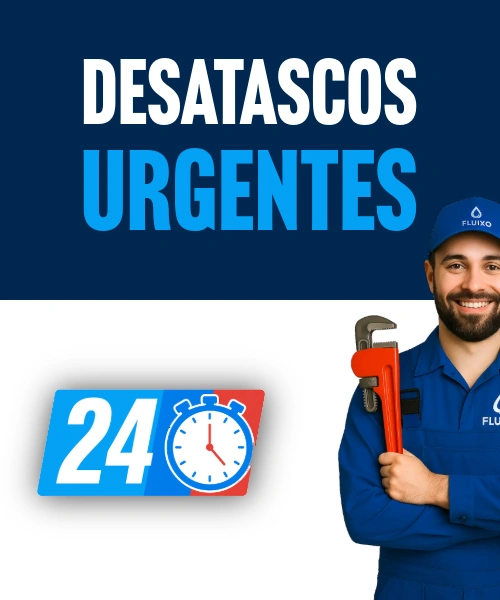 Fontanero de Fluixo con herramienta en mano preparado para desatascos urgentes en Madrid